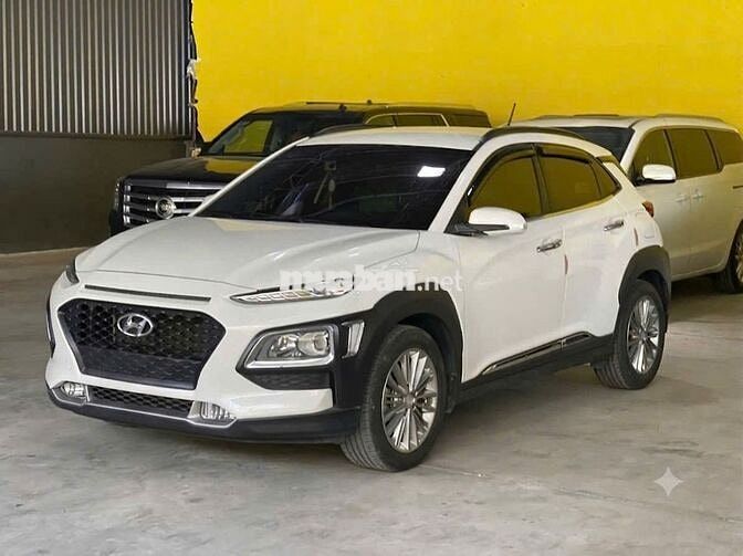 Hyundai Kona Tiêu Chuẩn 2018 Trắng 31.000 km