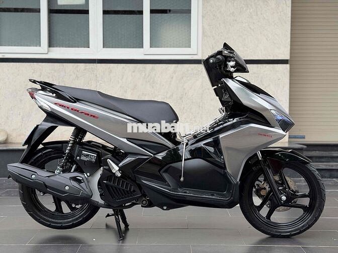 Honda Air Blade 2017 Bạc đen