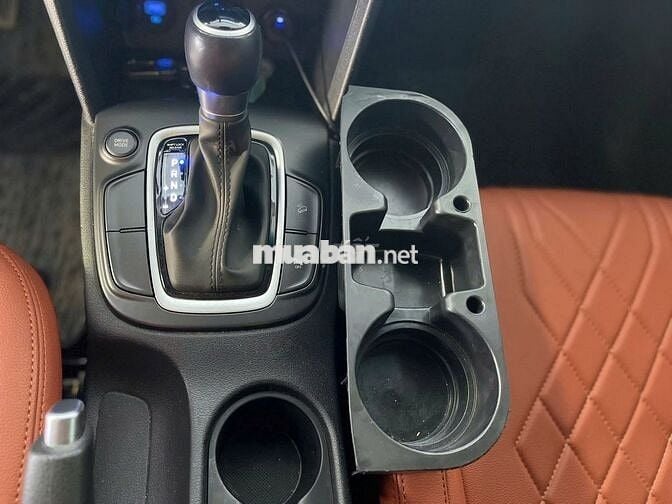 Hyundai Kona Tiêu Chuẩn 2018 Trắng 31.000 km