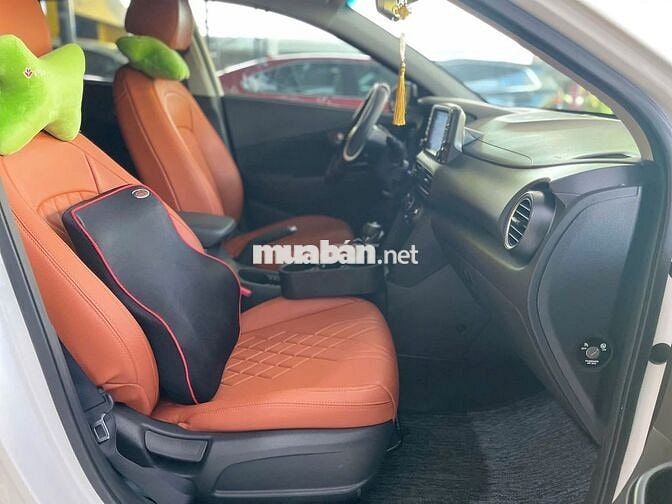 Hyundai Kona Tiêu Chuẩn 2018 Trắng 31.000 km