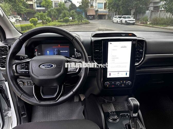 Ford Ranger XLT AT 4x4 2023 Trắng Tự động