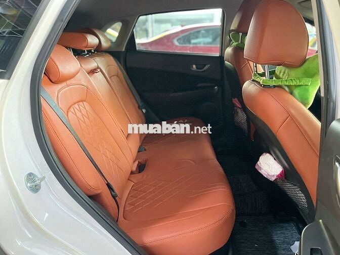 Hyundai Kona Tiêu Chuẩn 2018 Trắng 31.000 km