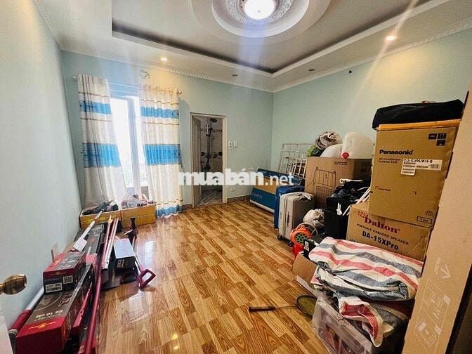 CHO THUÊ NHÀ 4 TẦNG FULL NT MẶT TIỀN ĐƯỜNG SỐ TÂN QUY Q7 Giá 35tr/th