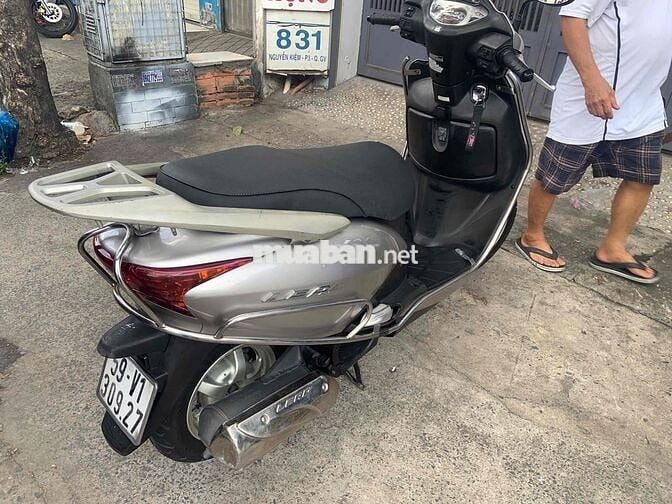 Honda Lead 2011 Bạc