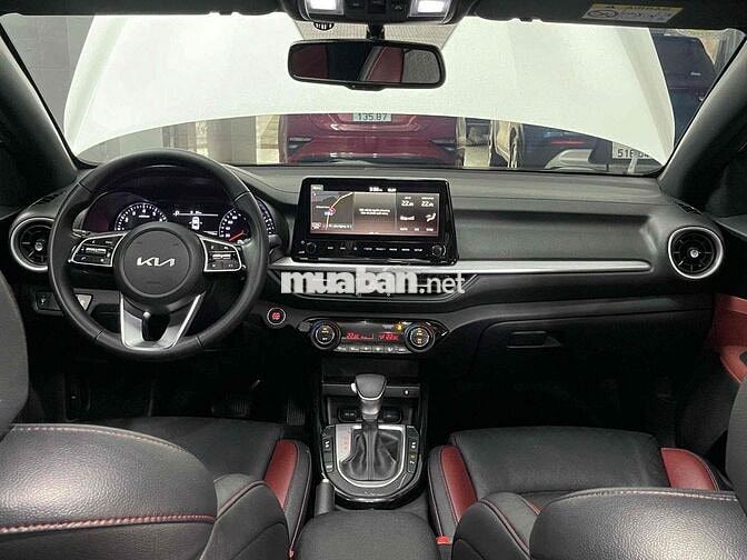 Kia K3 Trắng 5 chỗ cũ
