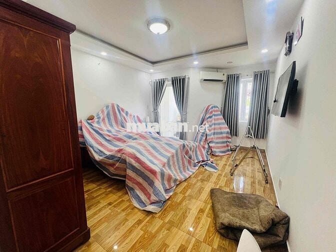 CHO THUÊ NHÀ 4 TẦNG FULL NT MẶT TIỀN ĐƯỜNG SỐ TÂN QUY Q7 Giá 35tr/th