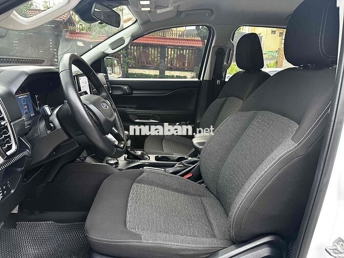 Ford Ranger XLT AT 4x4 2023 Trắng Tự động