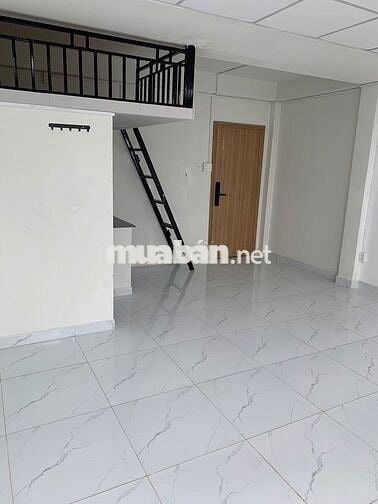 Cho thuê phòng trọ 33 m2 tại góc Phan Đăng Lưu và Nơ Trang Long