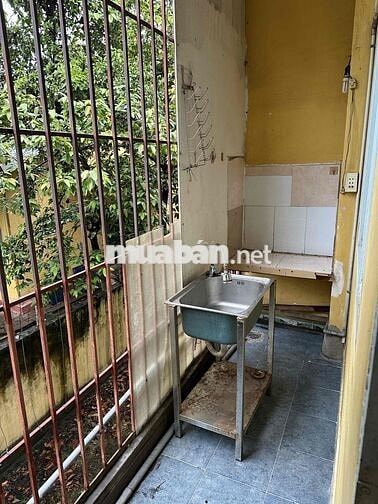 Phòng trọ hẻm kế bên siêu thị Go Tô Hiến Thành