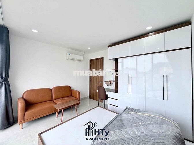 🔥Căn Hộ 2Ph Ngủ Full NT Mới 100% - Ban Công - Nằm Ngay Khu Trung Tâm