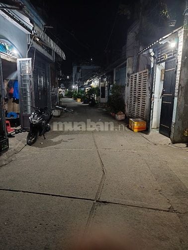 Nhà ngõ hẻm 1 trệt 1 gác suốt, hẻm 4m đường số 11 giá 2.5 Tỷ.