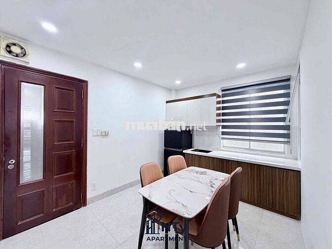 🔥Căn Hộ 2Ph Ngủ Full NT Mới 100% - Ban Công - Nằm Ngay Khu Trung Tâm