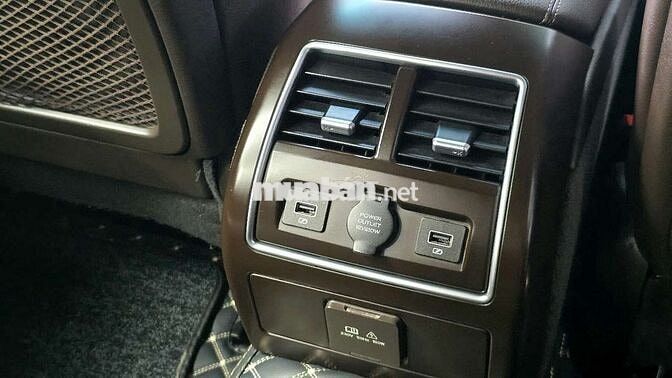 VinFast Lux A2.0 Plus 2021 Đen 15 vạn km