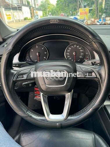 Audi Q7 2.0 TFSI 2017 đi 10v giá hợp lý
