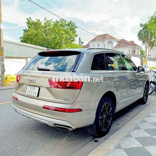 Audi Q7 2.0 TFSI 2017 đi 10v giá hợp lý