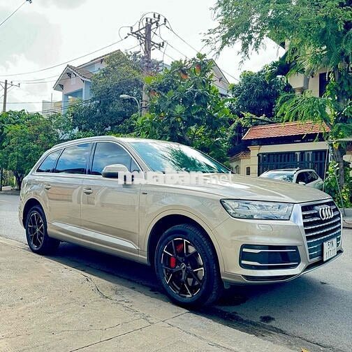 Audi Q7 2.0 TFSI 2017 đi 10v giá hợp lý