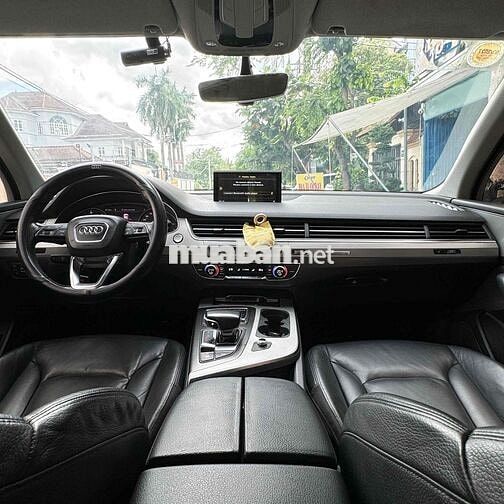 Audi Q7 2.0 TFSI 2017 đi 10v giá hợp lý