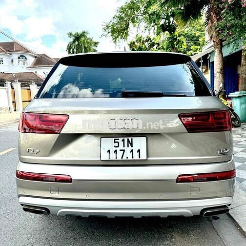 Audi Q7 2.0 TFSI 2017 đi 10v giá hợp lý