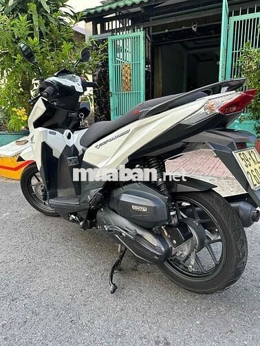 HONDA VARIO 2018 Trắng đen 31000km