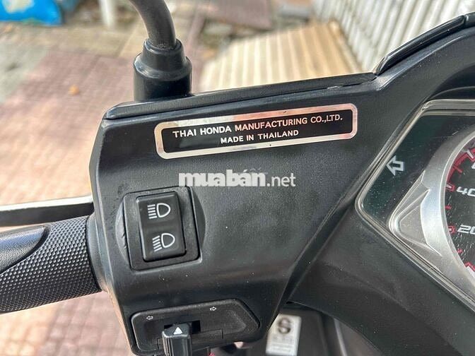 Honda Airblade Fi Thái 2010 zin êm ngon chính chủ