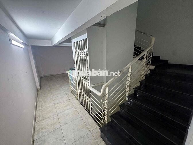 🏢 CHO THUÊ NHÀ MẶT TIỀN 📍 988 Trần Hưng Đạo, Phường Chợ Quán, TP. Hồ C
