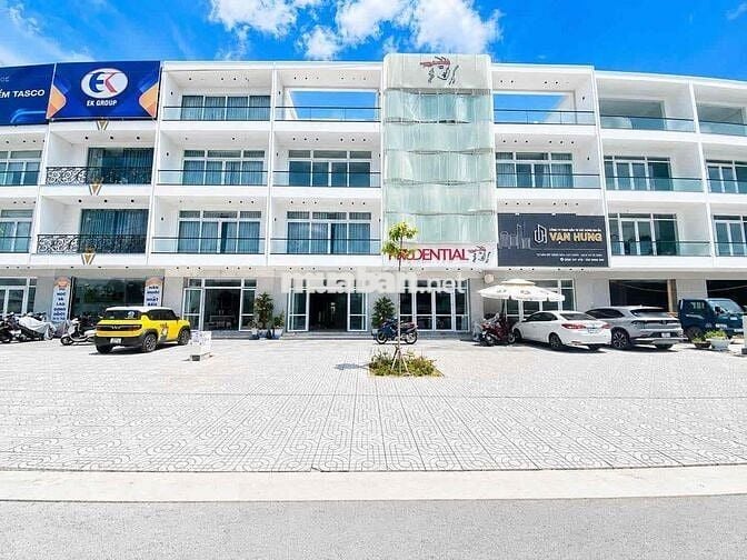 CHO THUÊ NHÀ TRỆT 3 LẦU MẶT TIỀN HƯỚNG QUỐC LỘ 1A KDC HỒNG LOAN 5C