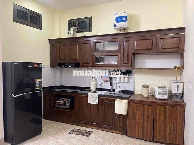 cho thuê cả nhà mới 35x5t phố Cự Lộc