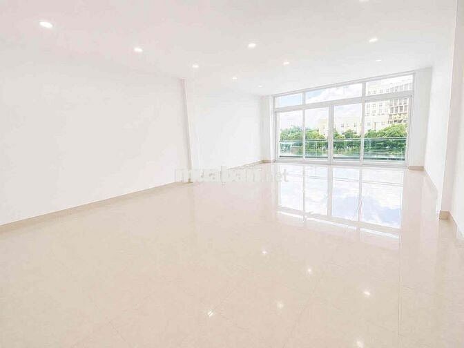 CHO THUÊ NHÀ TRỆT 3 LẦU MẶT TIỀN HƯỚNG QUỐC LỘ 1A KDC HỒNG LOAN 5C