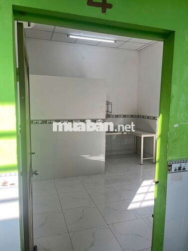 Nhà trọ giờ tự do cách mặt tiền chỉ 10m2