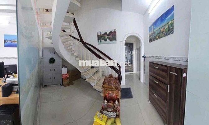 Mat tien C12 -Tân Bình - có vỉa hè - 1 trệt 2 lầu - kd tự do