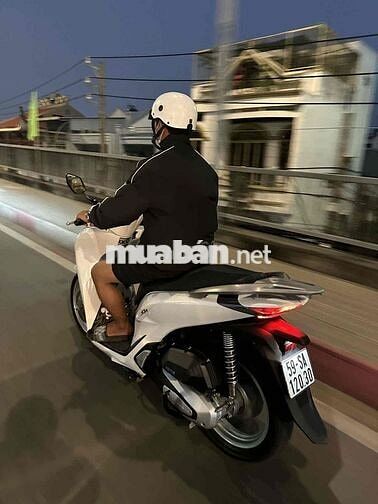 Honda SH160i CBS 2024 Trắng Dưới 10.000km