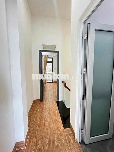 Nhà lầu full nội thất hẻm Đoàn Thị Điểm