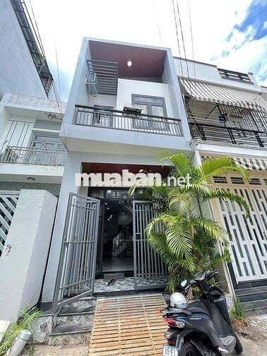 Nhà lầu full nội thất hẻm Đoàn Thị Điểm