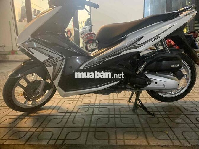 Honda Air Blade Trắng đen Việt Nam 13 tr đại đồng
