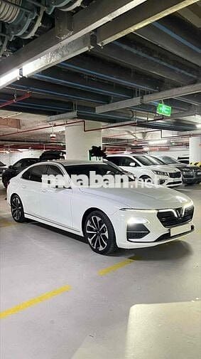 DƯ XE CẦN BÁN LUX A 2021 PREMIUM SÀI GÒN