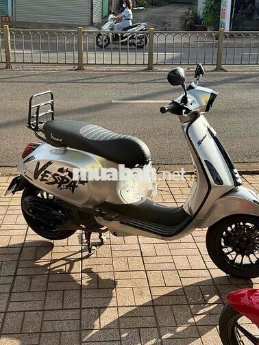 Piaggio Vespa Sprint 150 ABS Bạc