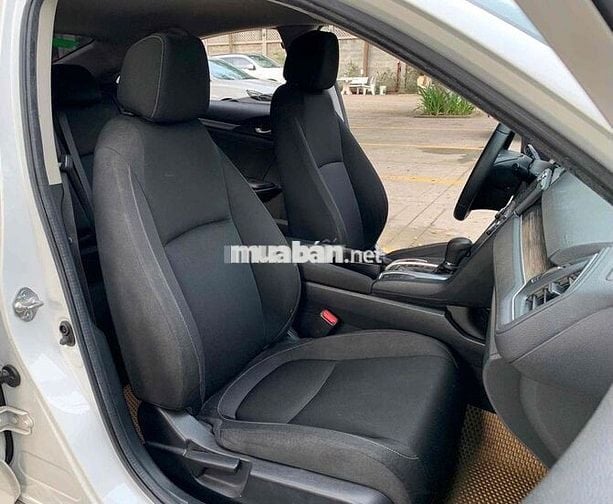 Honda Civic E CVT 2019 Trắng Tự động