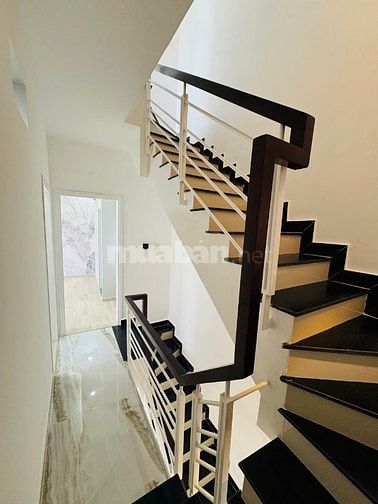 Chính chủ bán nhà MT thụt đường Âu Dương Lân Q.8 - 6m x 8m chỉ 7,48 tỷ
