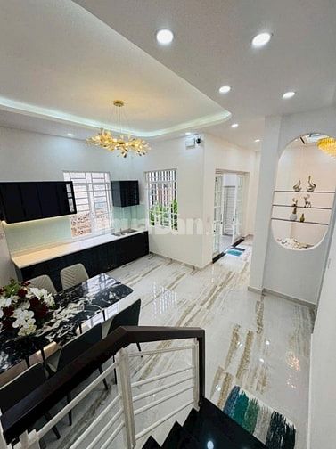 Chính chủ bán nhà MT thụt đường Âu Dương Lân Q.8 - 6m x 8m chỉ 7,48 tỷ