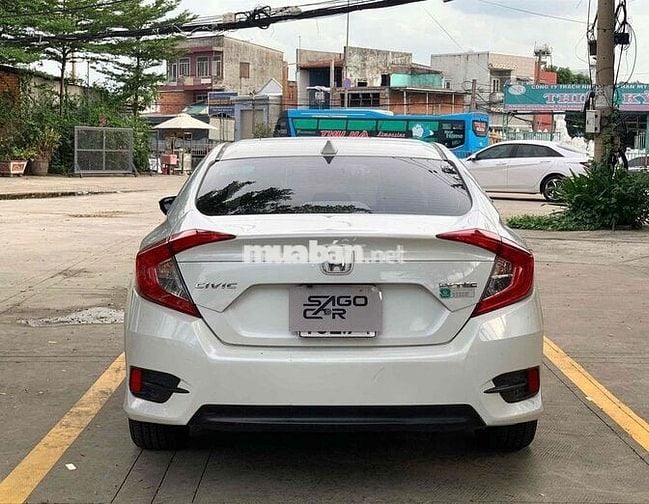 Honda Civic E CVT 2019 Trắng Tự động