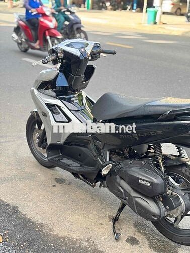Honda Air Blade 2021 Đen bạc ( hỗ trợ gop no xau)