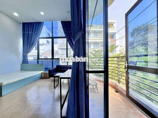 CĂN HỘ MỚI XÂY, FULL NỘI THẤT, BAN CÔNG VIEW ĐẸP, THANG MÁY