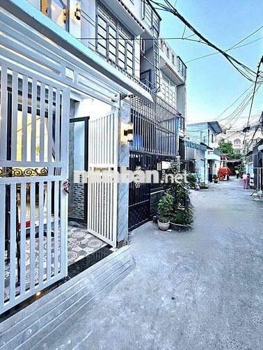 🔥 🔥 🔥nhà bán 1 lầu , có phòng ngủ dưới đất gần Phú Mỹ hưng quận 7 🔥 🔥