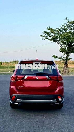 Mitsubishi Outlander 2016 Đỏ 79.000km