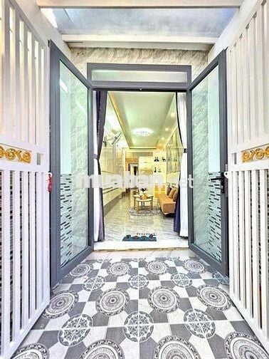 🔥 🔥 🔥nhà bán 1 lầu , có phòng ngủ dưới đất gần Phú Mỹ hưng quận 7 🔥 🔥