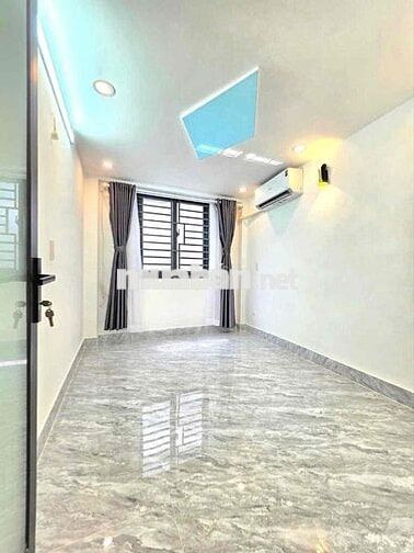 🔥 🔥 🔥nhà bán 1 lầu , có phòng ngủ dưới đất gần Phú Mỹ hưng quận 7 🔥 🔥