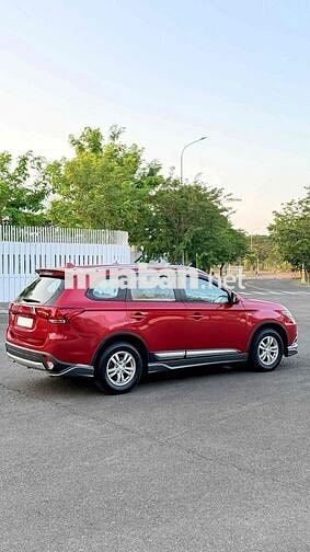 Mitsubishi Outlander 2016 Đỏ 79.000km