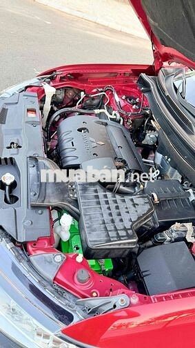 Mitsubishi Outlander 2016 Đỏ 79.000km