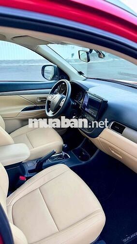 Mitsubishi Outlander 2016 Đỏ 79.000km