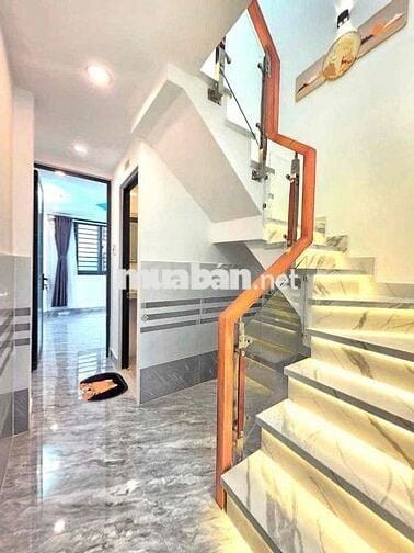 🔥 🔥 🔥nhà bán 1 lầu , có phòng ngủ dưới đất gần Phú Mỹ hưng quận 7 🔥 🔥
